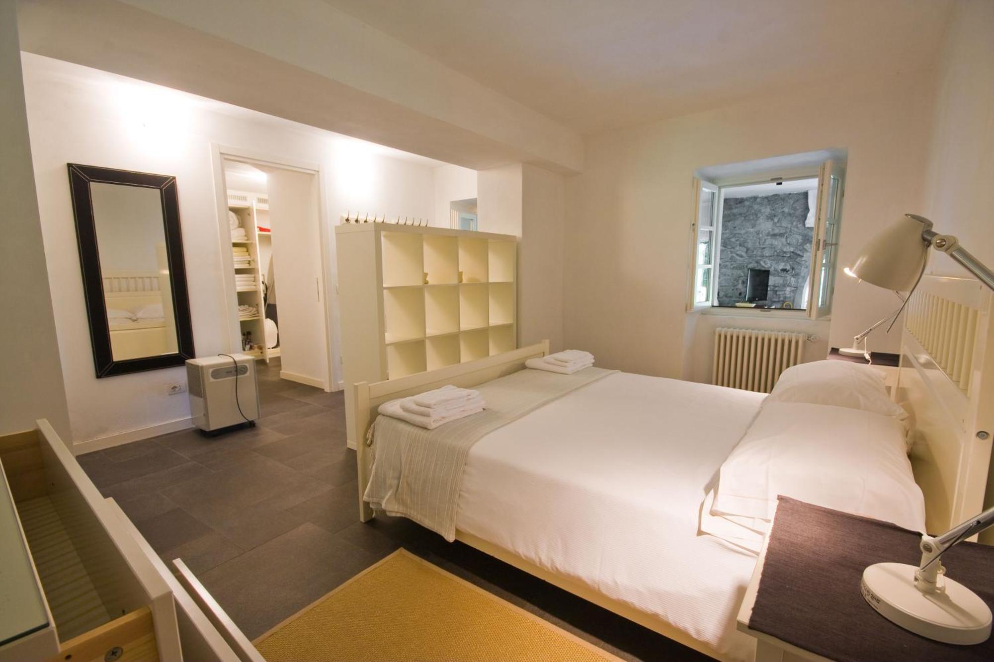 Agriturismo Castello Di Vezio Varenna Værelse billede