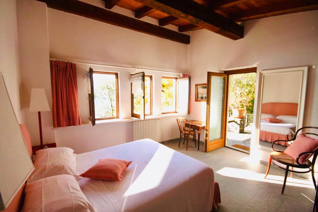 Agriturismo Castello Di Vezio Varenna Eksteriør billede