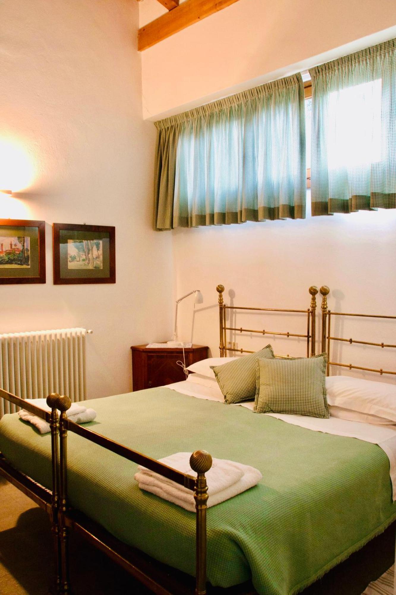 Agriturismo Castello Di Vezio Varenna Eksteriør billede
